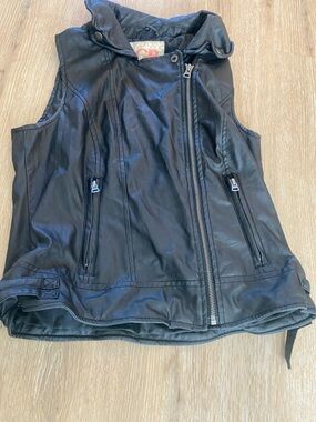 Gianni Bini Black Faux Leather Moto Vest with SIZE:M